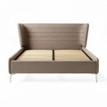 Tapijtbed met gestoffeerde rugleuning van stof in bruin 200 x 160 x 100cm